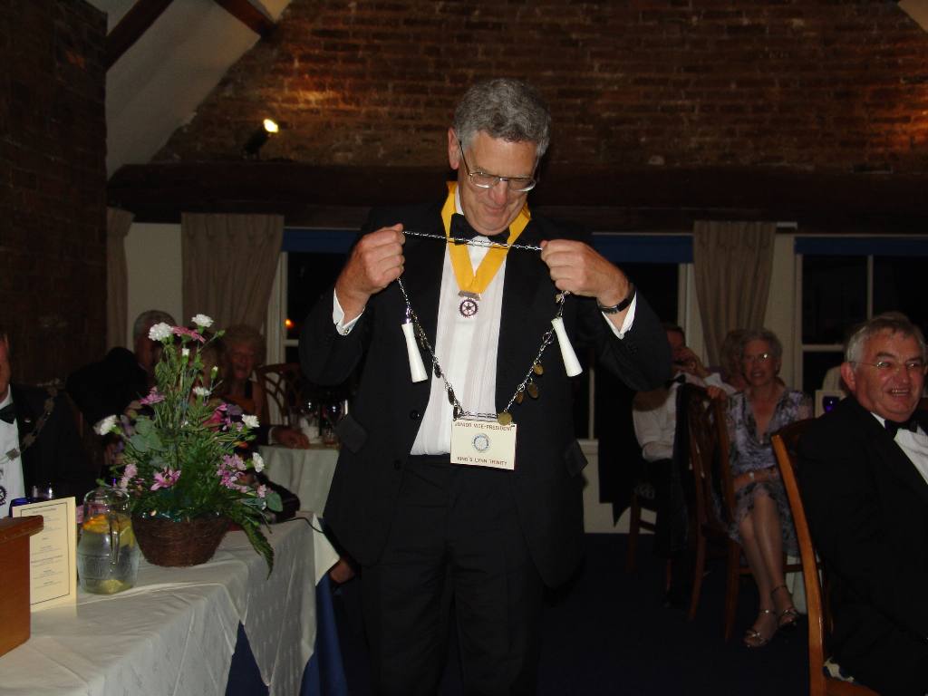 Charter Night 2006 - Adrian Parker prepares to hand over the Junior Vice-President's Chain of Office to John Hodson