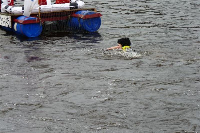 Chester Raft Race 2012 - raft race 2012 069