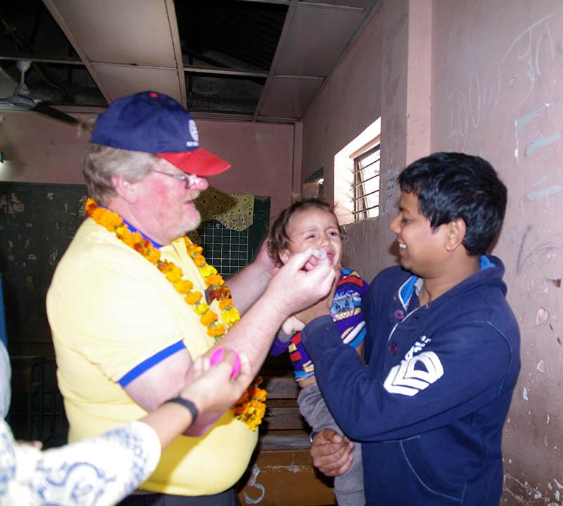 October 24th is World Polio Day - Guy & Gill join Rotary's Polio Immunisation team in India - wIndia 4e