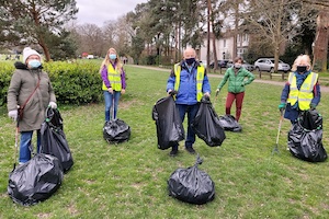 Rotary Club of West Wickham's litter pick